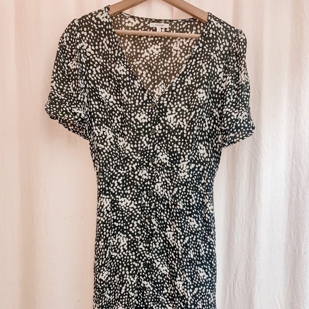 Vintage black and white polka dot v-neck dress                  | x-small